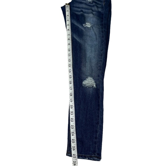 Dollhouse Mid-rise Medium Wash Skinny Capri  Distressed Jeans Denim Sz‎ 1 - Picture 9 of 9